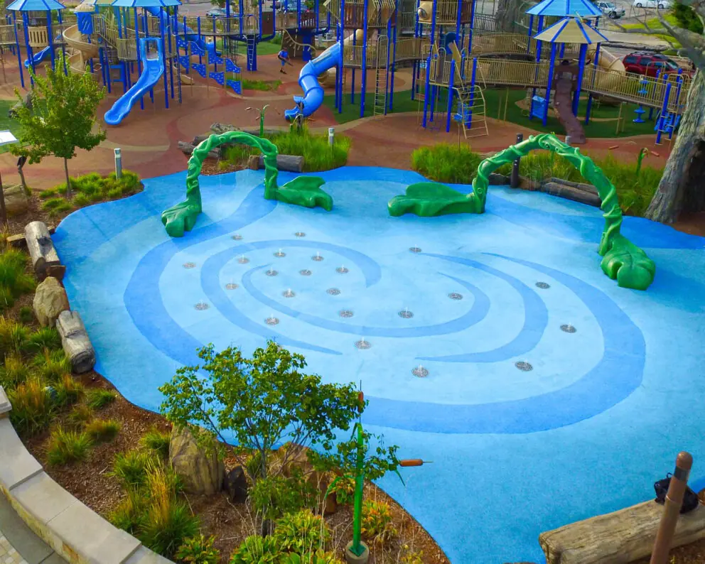 splash bad safety surfacing installed by aquaseal